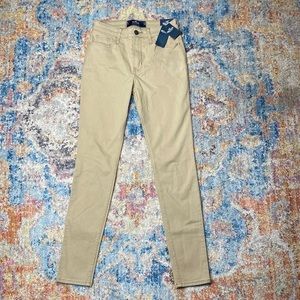 BNWT Hollister Skinny Pants 24/28​​​​​​​